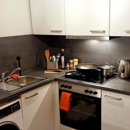 Business Apartment Mit Kuche Fur 1-3 +Netflx+5G Wlan Nahe Der Mhh Im Industrial Design Hannover Buitenkant foto