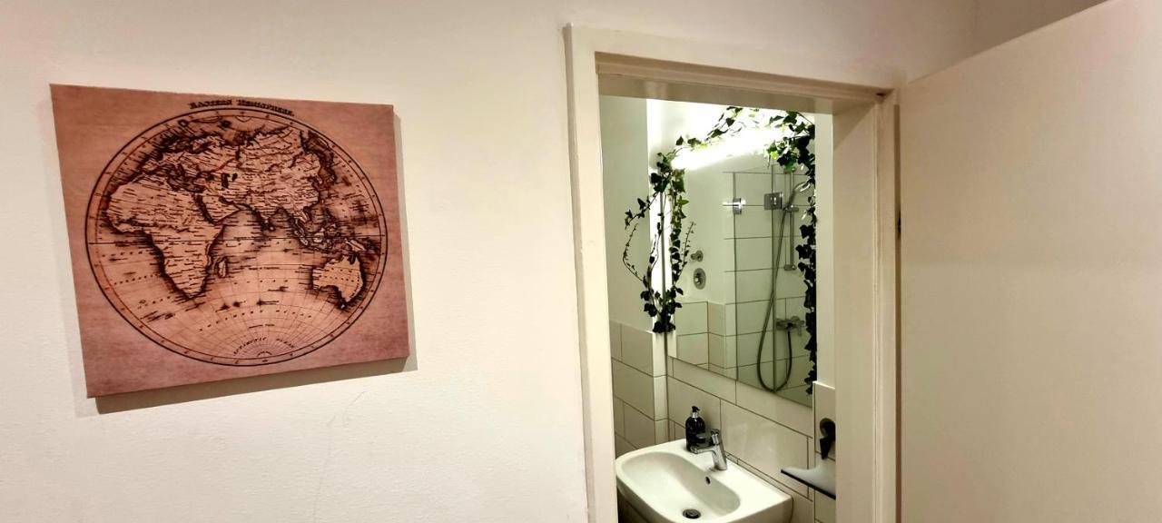 Business Apartment Mit Kuche Fur 1-3 +Netflx+5G Wlan Nahe Der Mhh Im Industrial Design Hannover Buitenkant foto